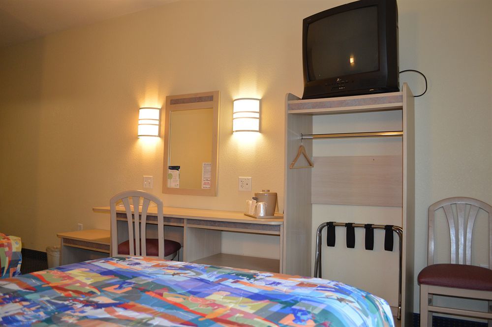 Motel 6-Anchorage, Ak - Midtown Экстерьер фото