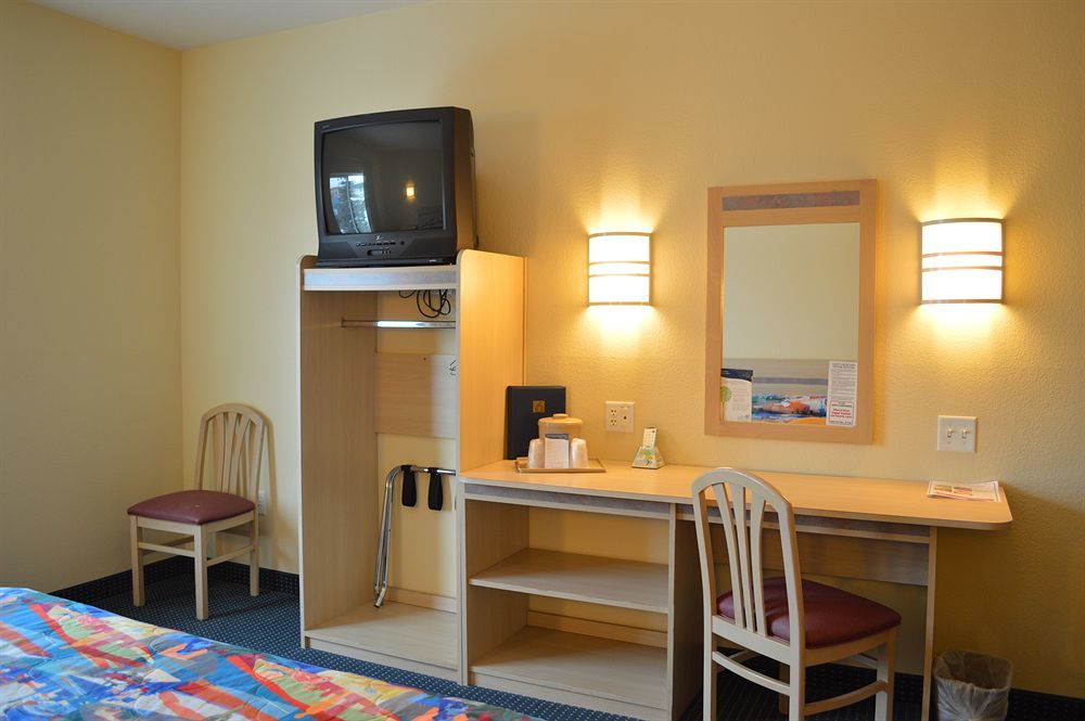 Motel 6-Anchorage, Ak - Midtown Экстерьер фото