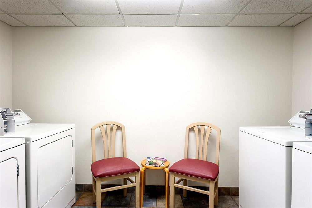 Motel 6-Anchorage, Ak - Midtown Экстерьер фото