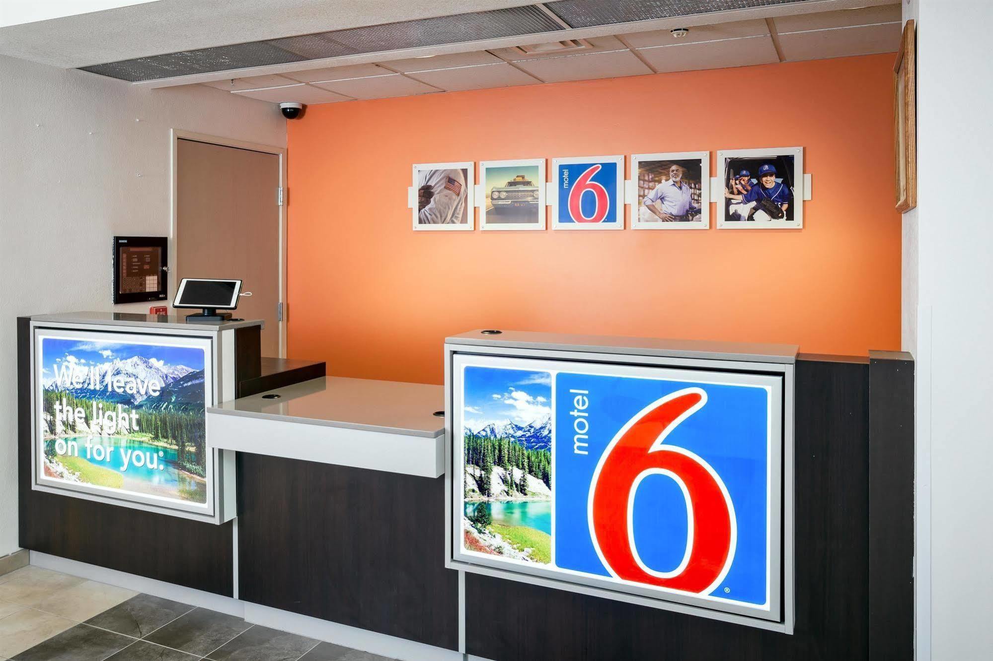 Motel 6-Anchorage, Ak - Midtown Экстерьер фото