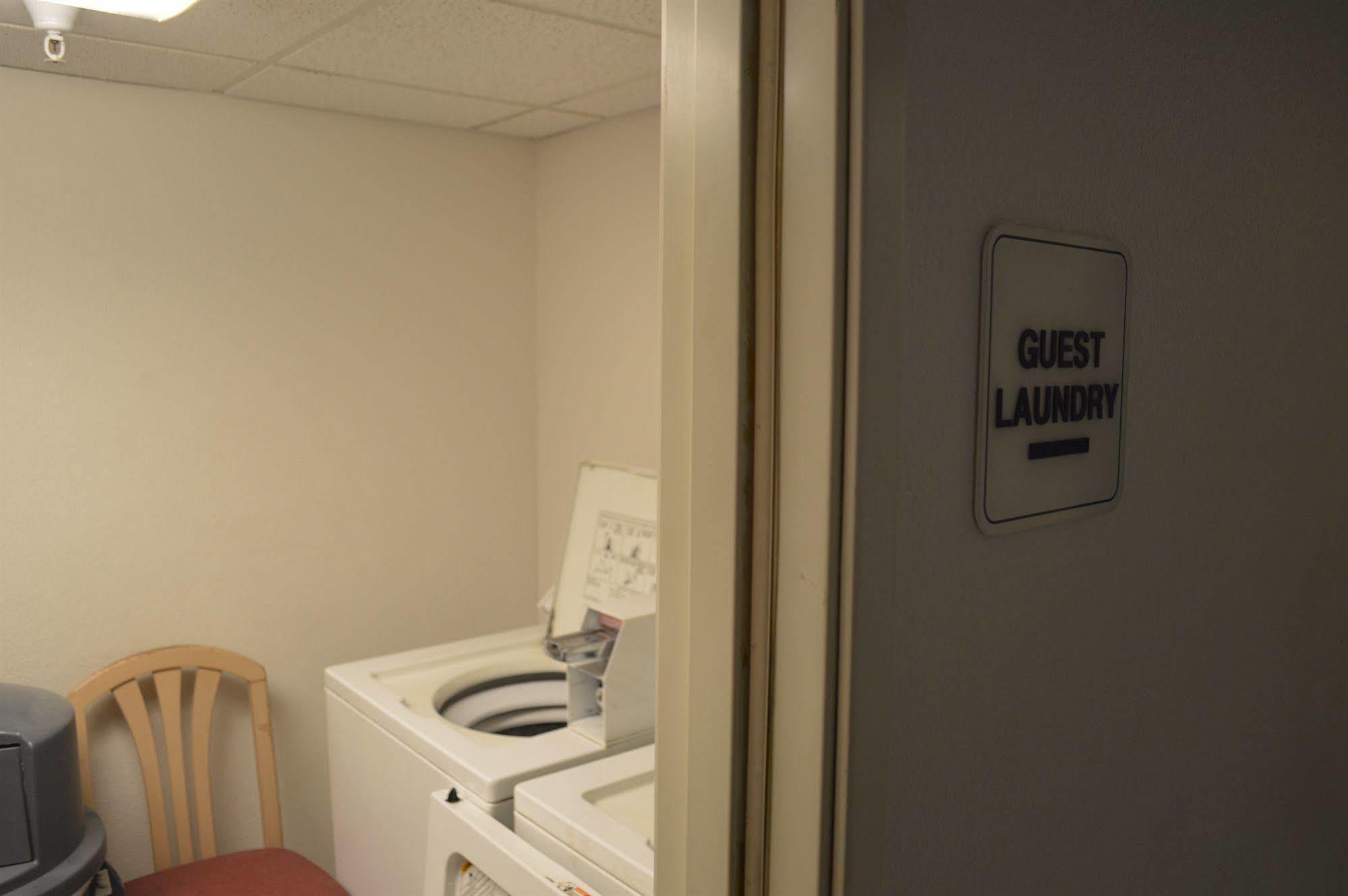 Motel 6-Anchorage, Ak - Midtown Экстерьер фото